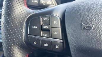 Ford Focus 1.5 EcoBlue ST-Line Vignale Hatchback 5dr Diesel Auto Euro 6 (s/