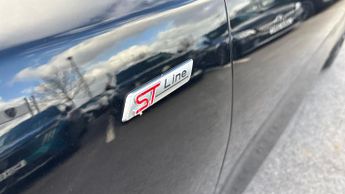 Ford Focus 1.5 EcoBlue ST-Line Vignale Hatchback 5dr Diesel Auto Euro 6 (s/
