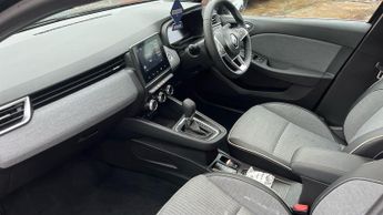 Renault Clio 1.6 E-TECH techno Hatchback 5dr Petrol Hybrid Auto Euro 6 (s/s) 