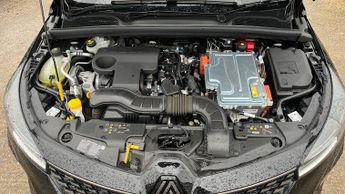 Renault Clio 1.6 E-TECH techno Hatchback 5dr Petrol Hybrid Auto Euro 6 (s/s) 