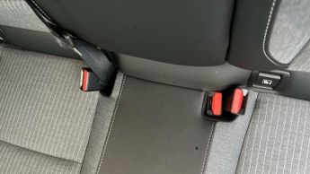 Renault Clio 1.6 E-TECH techno Hatchback 5dr Petrol Hybrid Auto Euro 6 (s/s) 