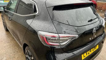 Renault Clio 1.6 E-TECH techno Hatchback 5dr Petrol Hybrid Auto Euro 6 (s/s) 