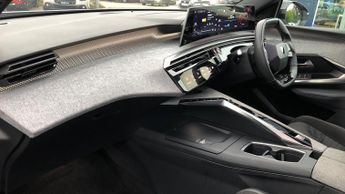 Peugeot 3008 73kWh GT SUV 5dr Electric Auto (210 ps)