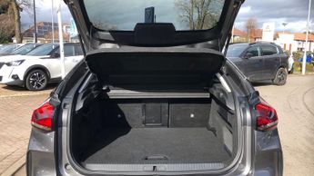 Citroen C4 50kWh Shine Plus Hatchback 5dr Electric Auto (136 ps)