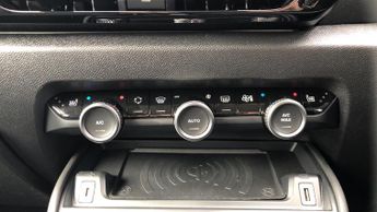 Citroen C4 50kWh Shine Plus Hatchback 5dr Electric Auto (136 ps)