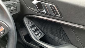 BMW 1 Series 1.5 118i Sport (LCP) Hatchback 5dr Petrol DCT Euro 6 (s/s) (136 