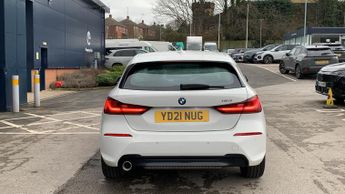 BMW 1 Series 1.5 118i Sport (LCP) Hatchback 5dr Petrol DCT Euro 6 (s/s) (136 