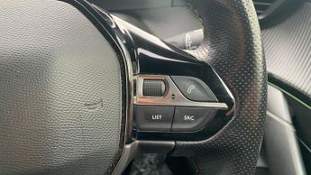Peugeot 208 50kWh GT Premium Hatchback 5dr Electric Auto (136 ps)