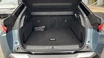Peugeot 3008 73kWh GT SUV 5dr Electric Auto (210 ps)