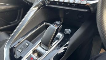 Peugeot 3008 SUV 1.6 13.2kWh GT SUV 5dr Petrol Plug-in Hybrid e-EAT Euro 6 (s/s) 