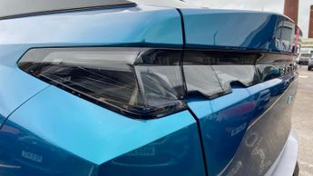 Peugeot 3008 73kWh GT SUV 5dr Electric Auto (210 ps)