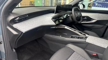 Peugeot 3008 SUV 1.2 HYBRID Allure SUV 5dr Petrol Hybrid e-DSC6 Euro 6 (s/s) (136