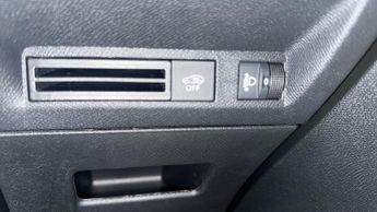 Peugeot 3008 SUV 1.2 HYBRID Allure SUV 5dr Petrol Hybrid e-DSC6 Euro 6 (s/s) (136