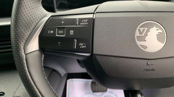 Vauxhall Grandland Electric 73kWh Ultimate SUV 5dr Electric Auto (213 ps)