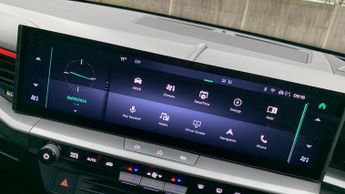 Vauxhall Grandland Electric 73kWh Ultimate SUV 5dr Electric Auto (213 ps)