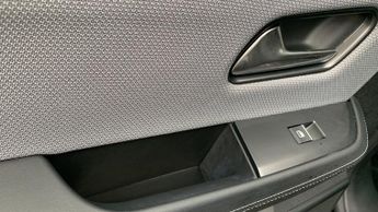 Vauxhall Grandland Electric 73kWh Ultimate SUV 5dr Electric Auto (213 ps)