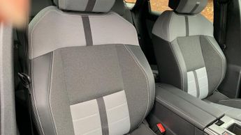 Vauxhall Grandland Electric 73kWh Ultimate SUV 5dr Electric Auto (213 ps)