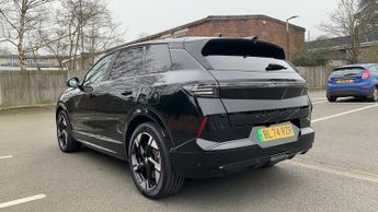 Vauxhall Grandland Electric 73kWh Ultimate SUV 5dr Electric Auto (213 ps)