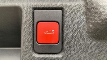 Vauxhall Grandland Electric 73kWh Ultimate SUV 5dr Electric Auto (213 ps)