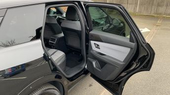 Vauxhall Grandland Electric 73kWh Ultimate SUV 5dr Electric Auto (213 ps)