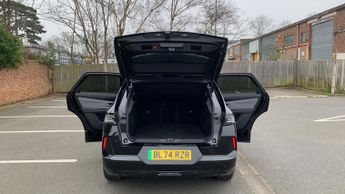 Vauxhall Grandland Electric 73kWh Ultimate SUV 5dr Electric Auto (213 ps)