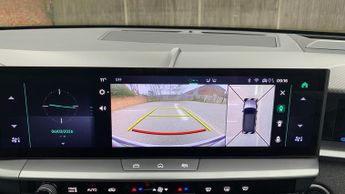 Vauxhall Grandland Electric 73kWh Ultimate SUV 5dr Electric Auto (213 ps)