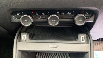 Citroen C4 50kWh Shine Plus Hatchback 5dr Electric Auto (7.4kW Charger) (13