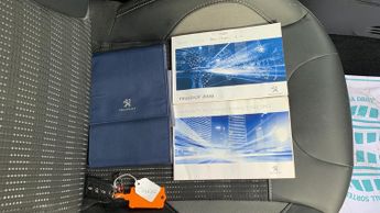 Peugeot 2008 1.2 PureTech GPF Allure SUV 5dr Petrol EAT Euro 6 (s/s) (110 ps)