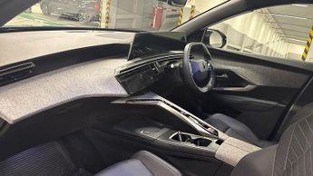 Peugeot 3008 73kWh Allure SUV 5dr Electric Auto (210 ps)
