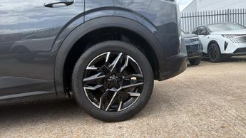 Peugeot 3008 SUV 1.2 HYBRID GT SUV 5dr Petrol Hybrid e-DSC6 Euro 6 (s/s) (136 ps)