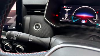 Renault Clio 1.6 E-TECH esprit Alpine Hatchback 5dr Petrol Hybrid Auto Euro 6