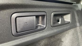 Peugeot 308 Sw 1.2 HYBRID GT Estate 5dr Petrol Hybrid e-DSC6 Euro 6 (s/s) (136 