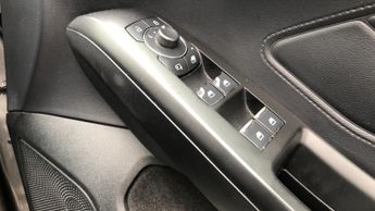 Ford Focus 1.0T EcoBoost MHEV ST-Line Hatchback 5dr Petrol Hybrid DCT Euro 