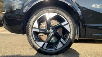 Vauxhall Grandland Electric 73kWh Ultimate SUV 5dr Electric Auto (213 ps)