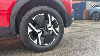 Peugeot 2008 1.2 HYBRID Allure SUV 5dr Petrol Hybrid e-DSC6 Euro 6 (s/s) (136