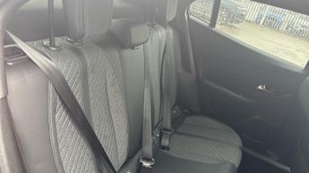 Peugeot 2008 1.2 HYBRID Allure SUV 5dr Petrol Hybrid e-DSC6 Euro 6 (s/s) (136