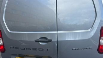 Peugeot Partner 1.5 BlueHDi 1000 Professional Standard Panel Van 5dr Diesel EAT8