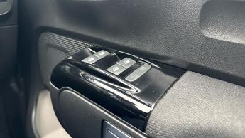 Citroen C3 1.2 PureTech Saint James Hatchback 5dr Petrol EAT6 Euro 6 (s/s) 