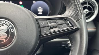 Alfa Romeo Tonale 1.5 VGT MHEV Ti SUV 5dr Petrol Hybrid DCT Euro 6 (160 ps)