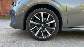 Peugeot 208 1.2 PureTech Allure Hatchback 5dr Petrol EAT Euro 6 (s/s) (130 p
