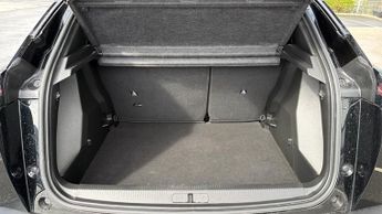 Peugeot 2008 1.2 HYBRID Allure SUV 5dr Petrol Hybrid e-DSC6 Euro 6 (s/s) (136