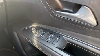 Peugeot 3008 SUV 1.2 PureTech GT Premium SUV 5dr Petrol EAT Euro 6 (s/s) (130 ps)