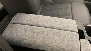 Peugeot 3008 SUV 1.2 HYBRID GT SUV 5dr Petrol Hybrid e-DSC6 Euro 6 (s/s) (136 ps)