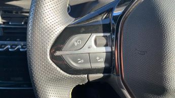 Peugeot 2008 50kWh GT Premium SUV 5dr Electric Auto (136 ps)