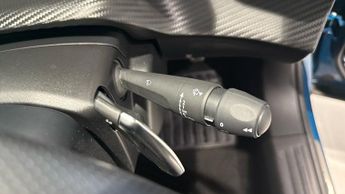 Peugeot 2008 1.2 HYBRID GT SUV 5dr Petrol Hybrid e-DSC6 Euro 6 (s/s) (145 ps)