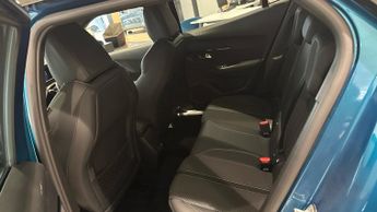 Peugeot 2008 1.2 HYBRID GT SUV 5dr Petrol Hybrid e-DSC6 Euro 6 (s/s) (145 ps)