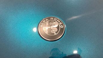 Alfa Romeo Junior 1.2 MHEV Ibrida SUV 5dr Petrol Hybrid e-DCT Euro 6 (s/s) (136 ps