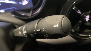 Alfa Romeo Junior 1.2 MHEV Ibrida SUV 5dr Petrol Hybrid e-DCT Euro 6 (s/s) (136 ps