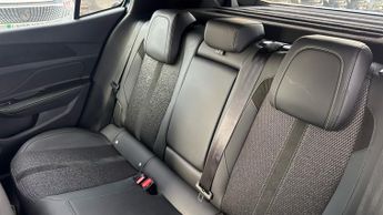 Peugeot 408 1.2 HYBRID GT Fastback 5dr Petrol Hybrid e-DSC6 Euro 6 (s/s) (13