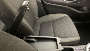 Toyota Yaris Cross 1.5 VVT-h Icon SUV 5dr Petrol Hybrid E-CVT Euro 6 (s/s) (116 ps)